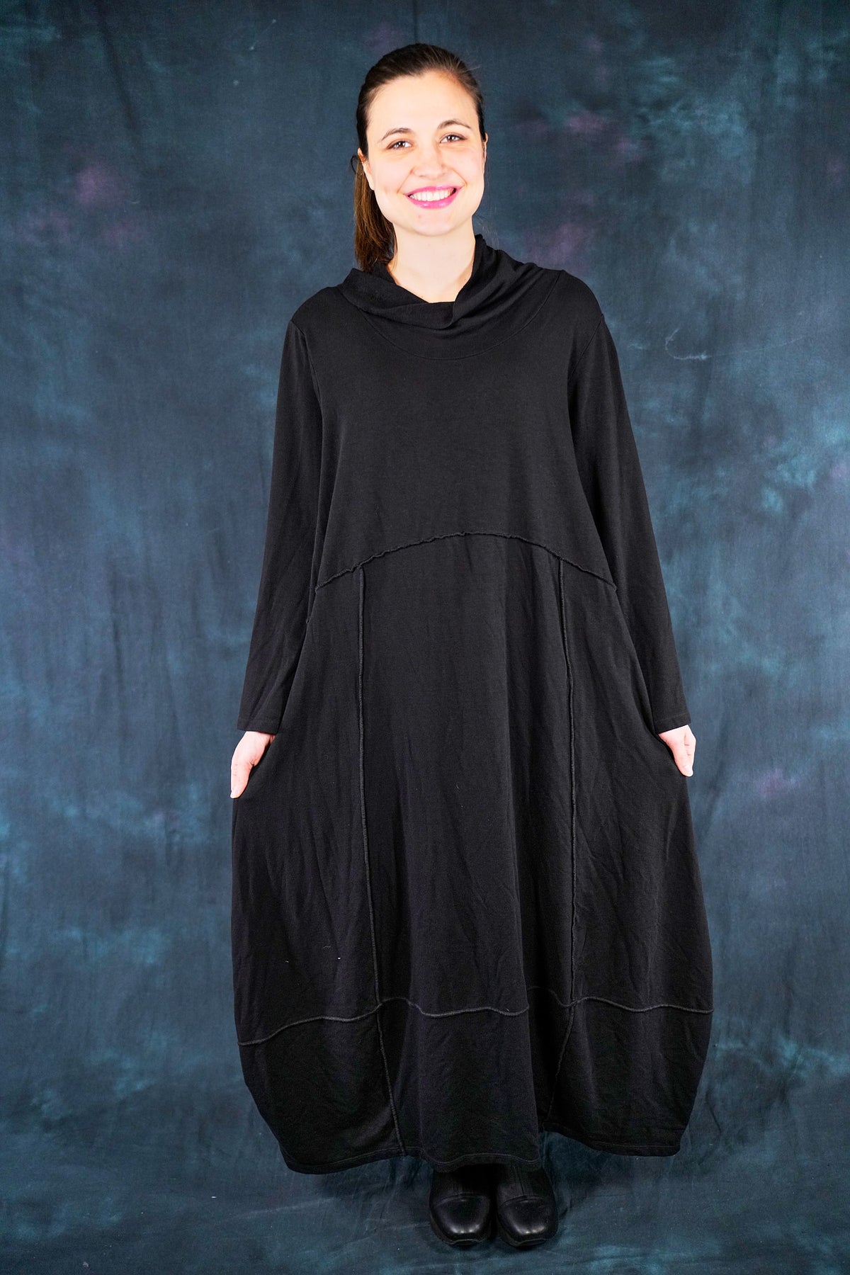 7242 The Luxe Dress Francesca Black-U