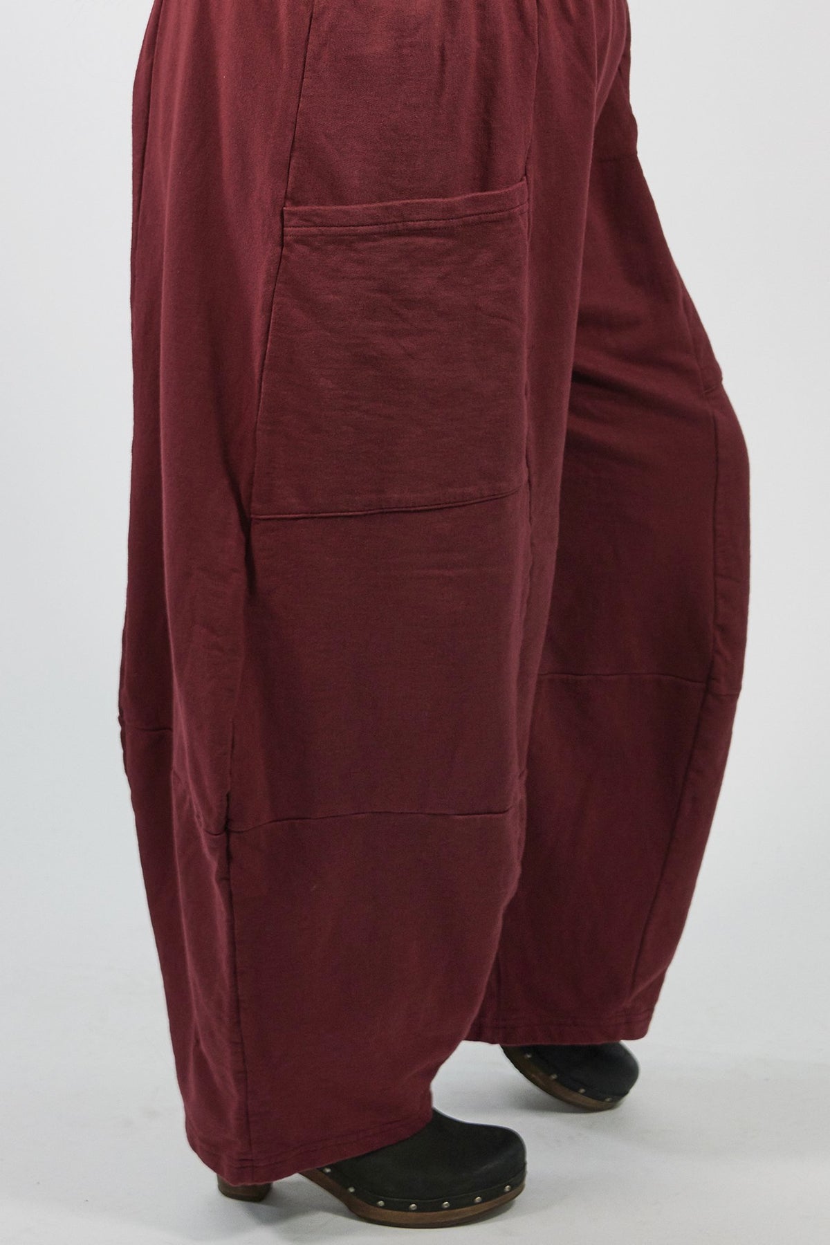 3292  Winter Four Square Pant with Pockets- Sangria