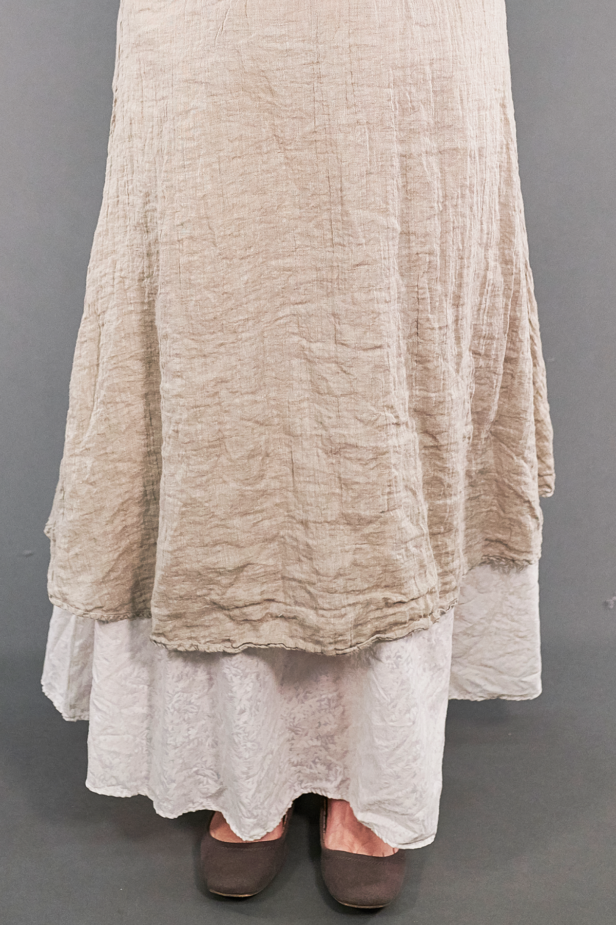 4177 Tiered Layer Skirt Fog-U