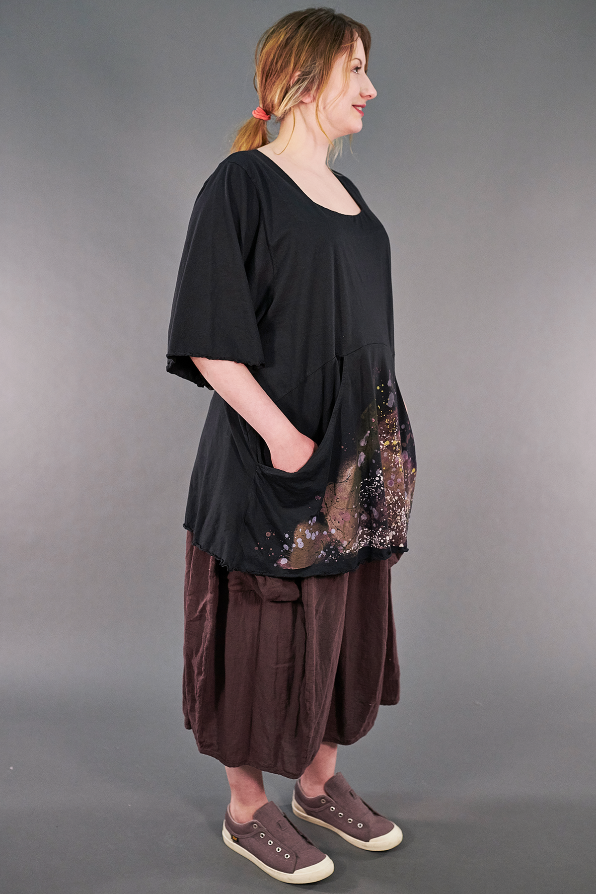 2187-2  Be Here Now Tunic Magpie Black-P