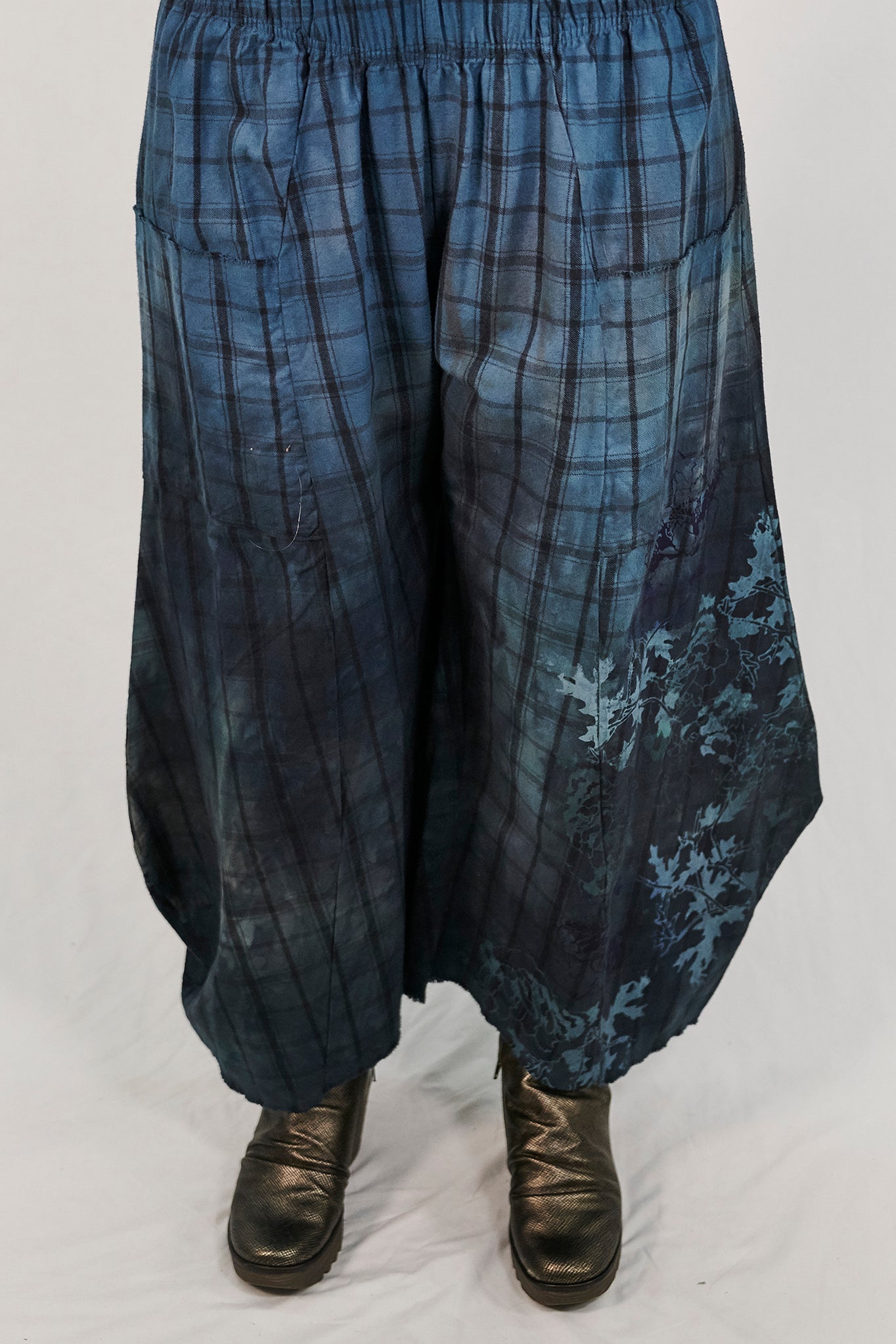 3159P Plaid Klee Pant Blues/Midnight Dip w/Floral Handprint