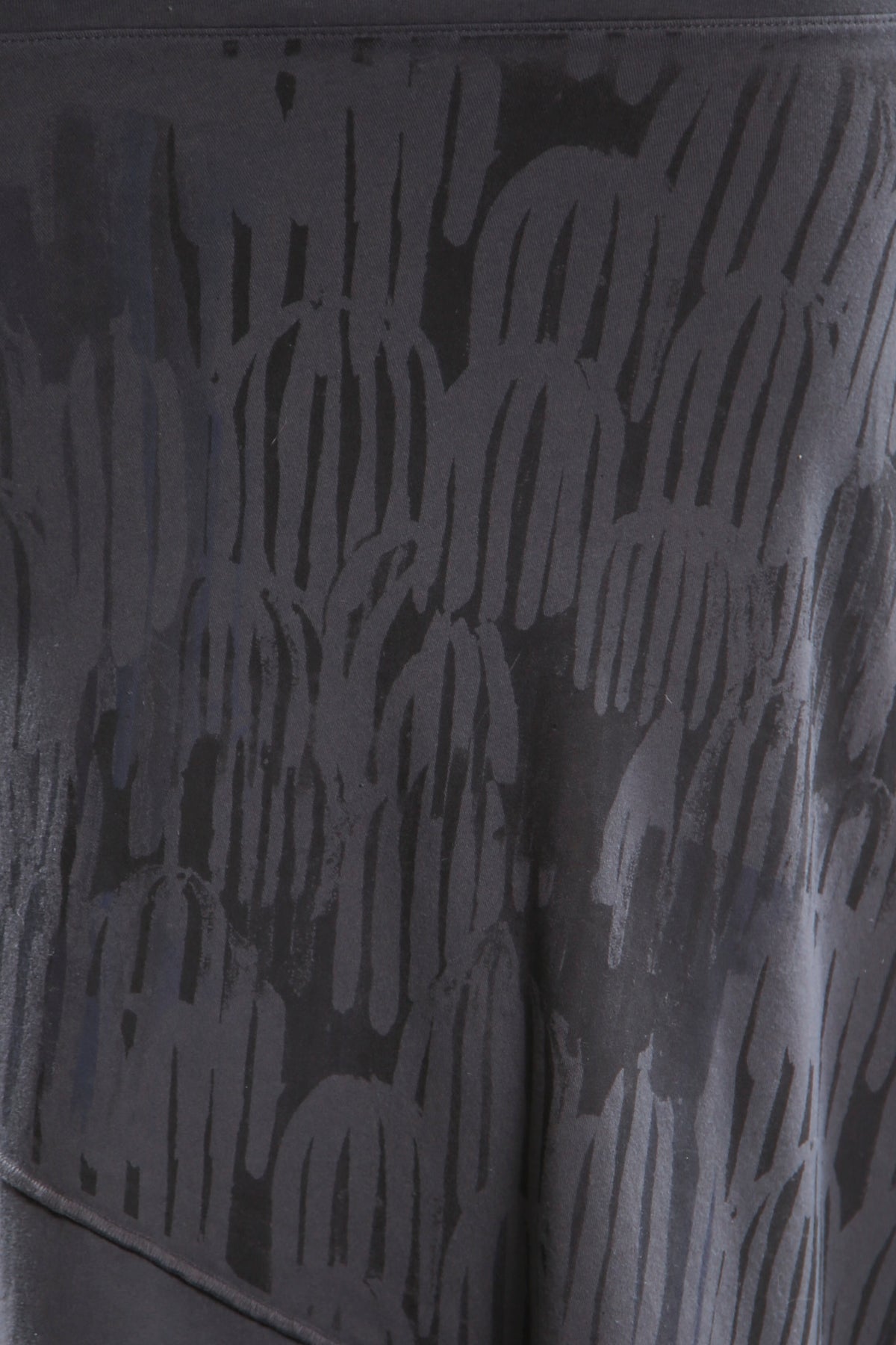 4130 Cotton Lycra Slant Skirt Light Grey Print Black