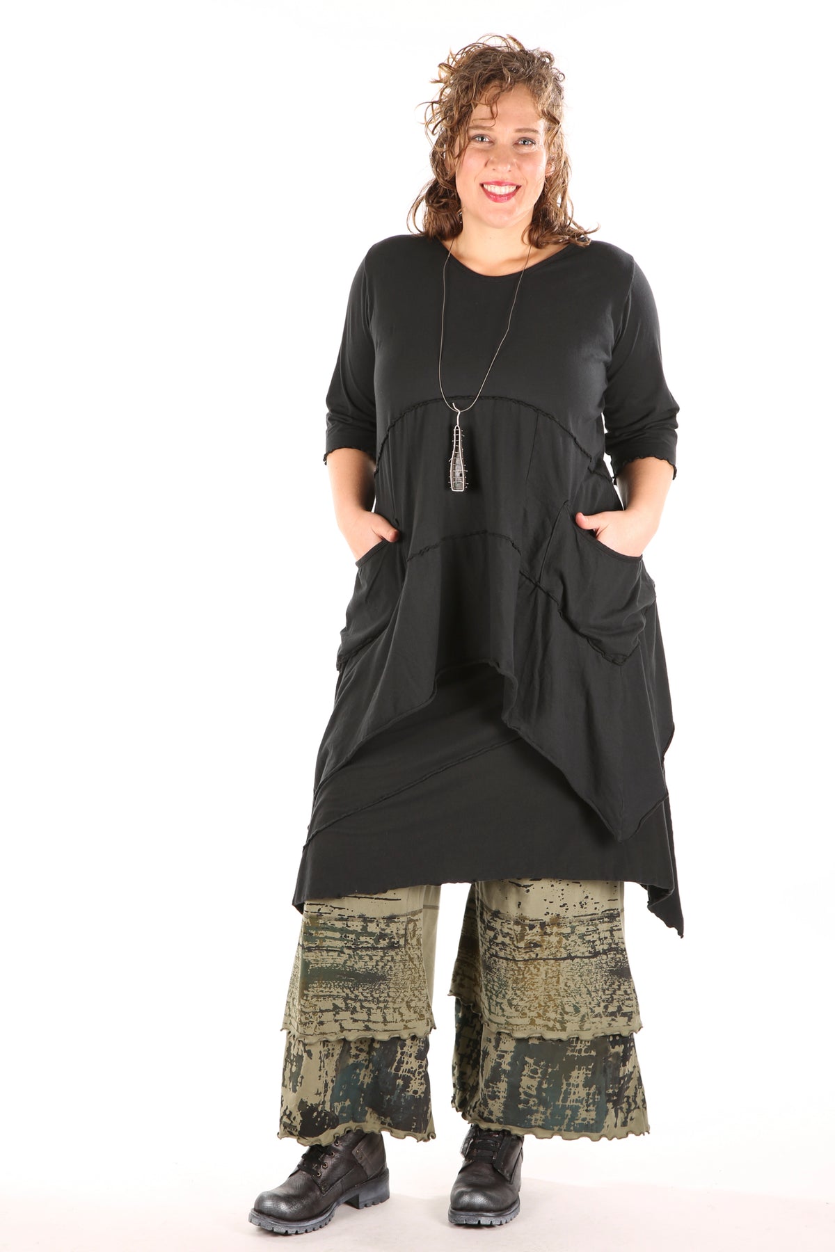 4130 Slant Layer Skirt Black UNPrinted