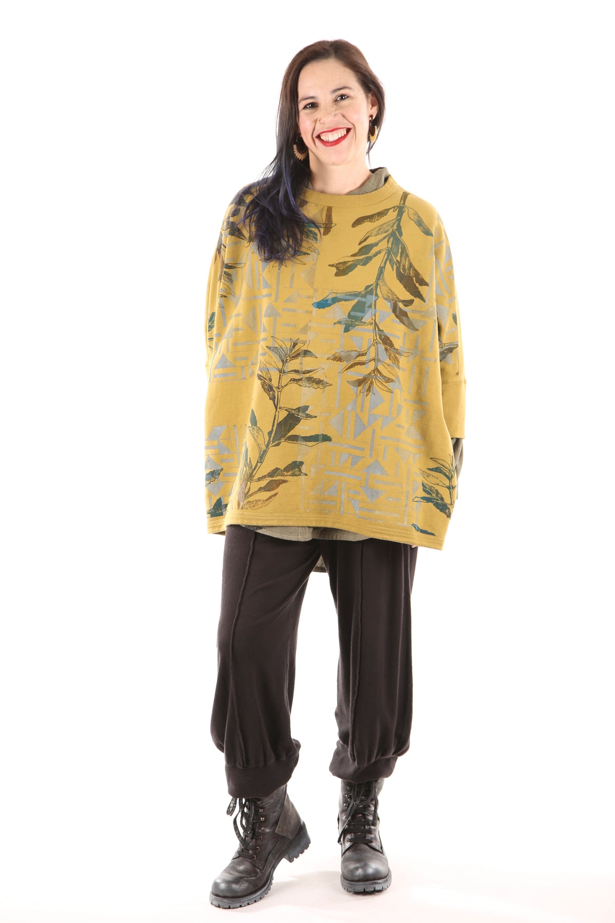 2210 Cozy Fleece Square Sweatshirt -Osage-Spice Leaf Windows